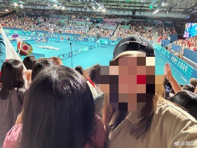 被造谣&amp;网暴，网友澄清：并非“向陈梦竖中指”女主，已报警存证