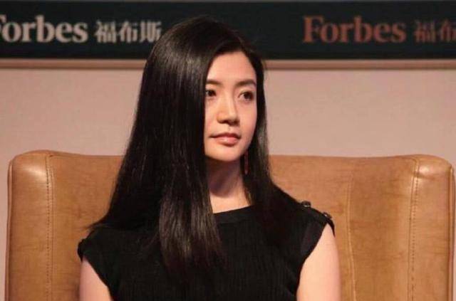 硅谷美女高管，被马云挖墙脚，马云承诺：来阿里上班，送劳斯莱斯