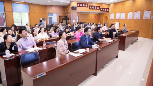 武昌民建携手白沙洲街道开展“结对共建 双向赋能”行动——AI技术激活基层治理新动能